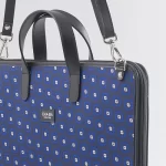 Borsa 24 ore blu in seta con stampa geometrica ema bia