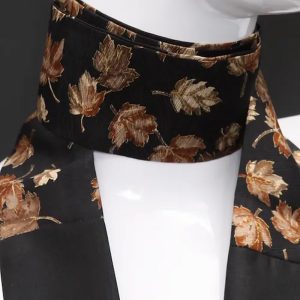 Foulard nero in pura seta con stampa floreale