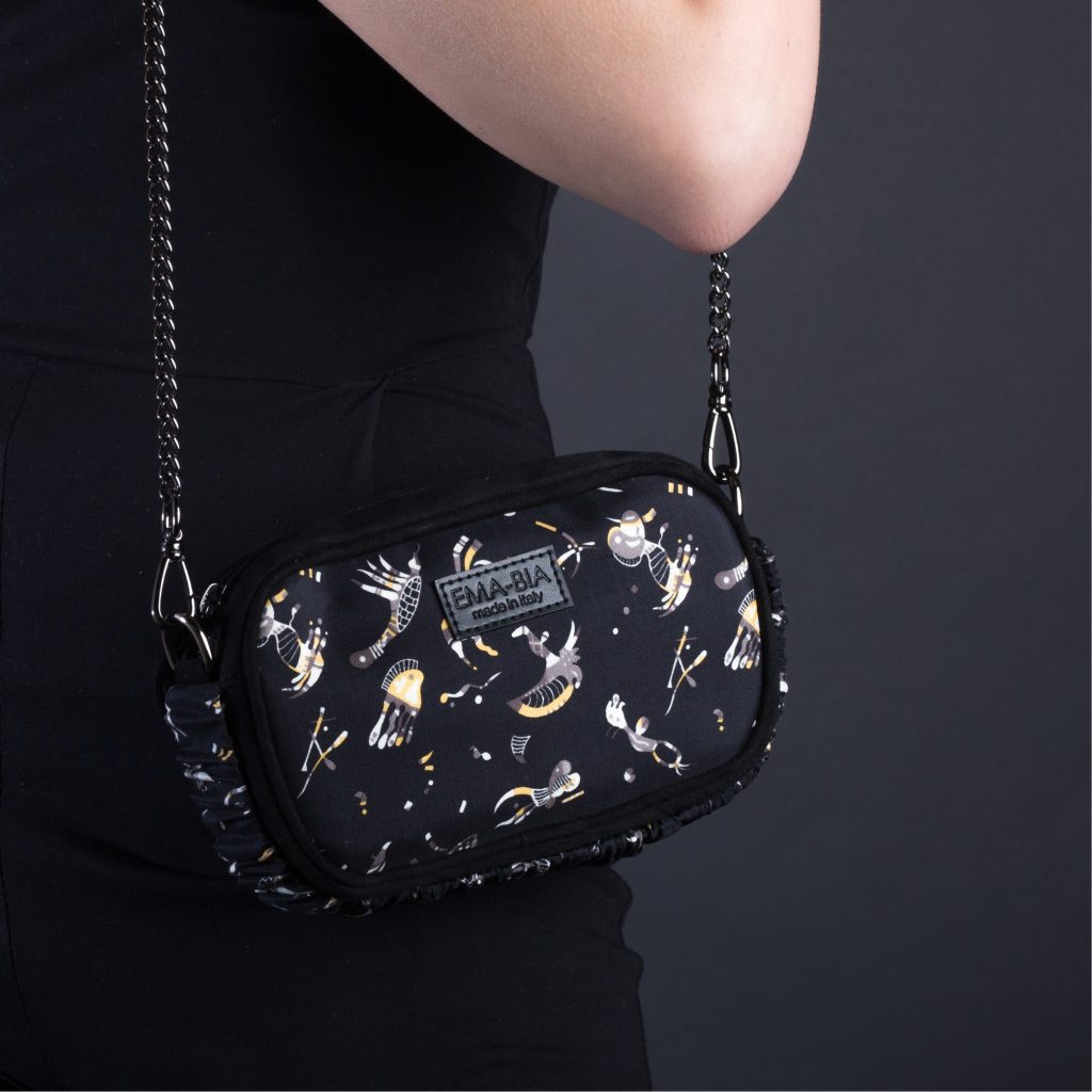 mini borsa a tracolla in pelle e seta con stampa naif