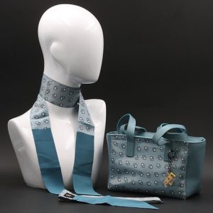 Borsa a spalla da donna in seta e pelle blu