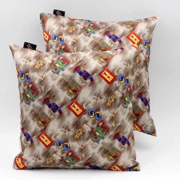 cuscini quadrati arredo moderni beige