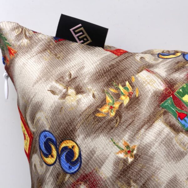 cushions squared furniture modern beige