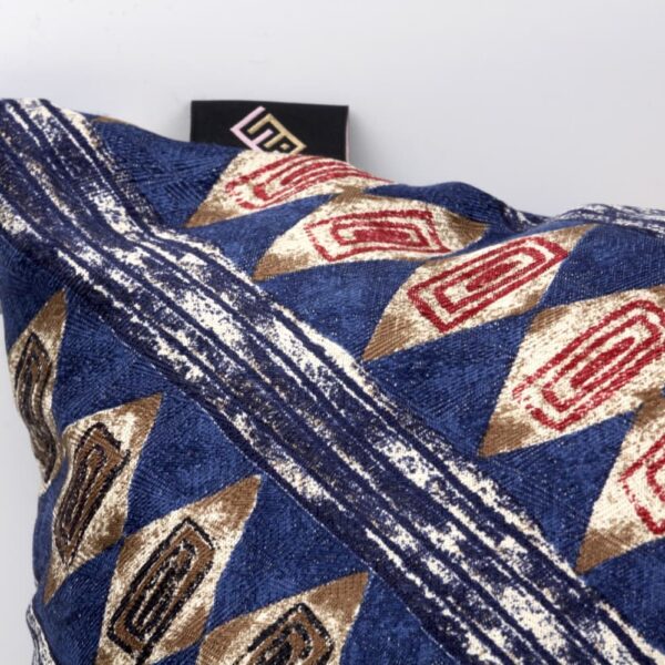 Cuscini quadrati arredo con stampa etnica blu