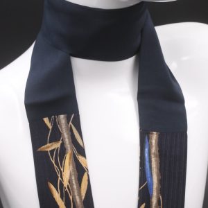 foulard beige con fiori