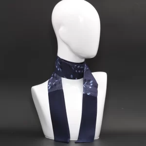 Foulard in pura seta blu stampato floreale