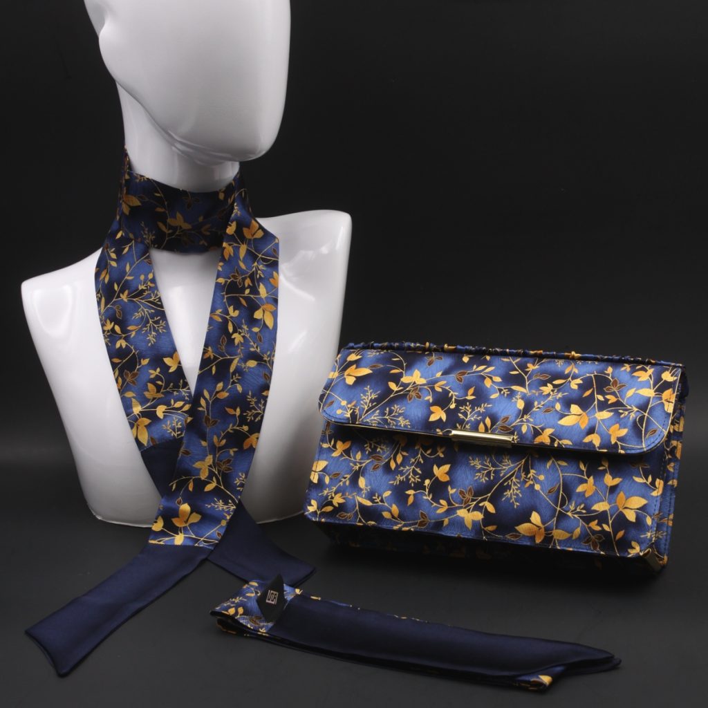Kit Clutch borsetta e foulard in pelle blu
