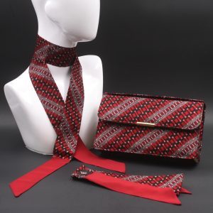 Kit clutch pochette e foulard rosso in pelle