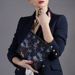 Mini pochette in seta con stampa floreale