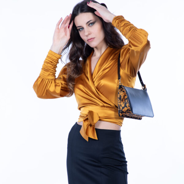 Camicia Fusciacca di Seta Silky IRIS colore OCRA - Collezione NINFEA - disponibili