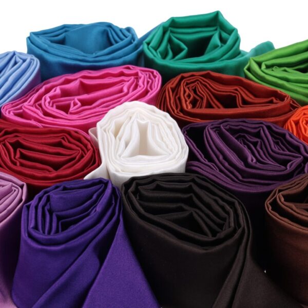 Foulard tinta unita in pura seta &ndash; Silky Stripes